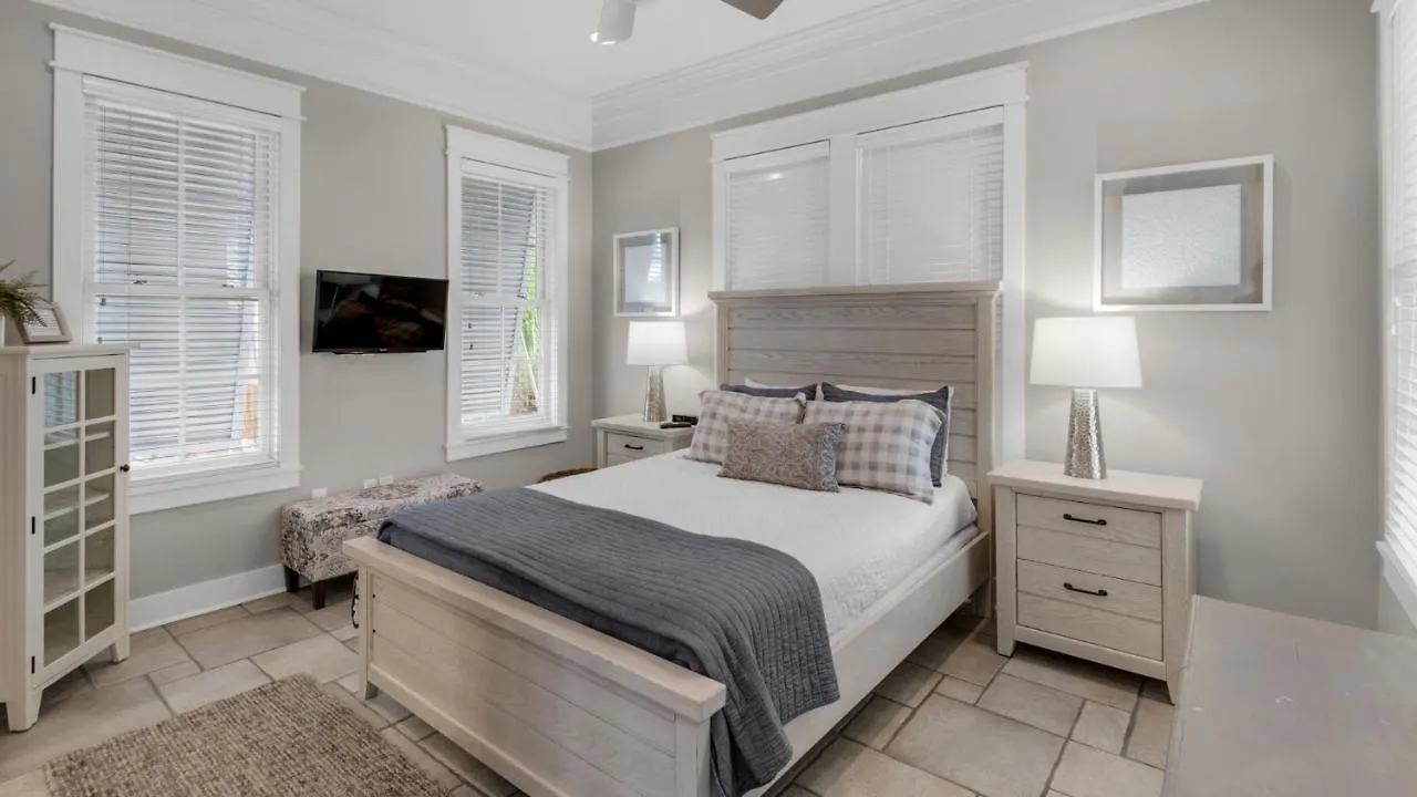 Walking On Sunshine - Benchmark Management Panama City Beach Holiday home